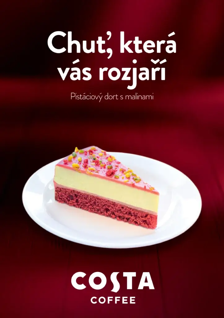 Pistáciový dort s malinami